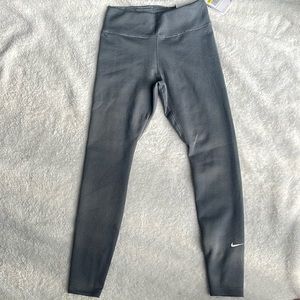 NWT! Nike Therma-FIT Leggings